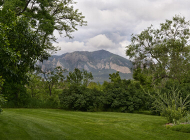 Flatirons-West-Yard-View