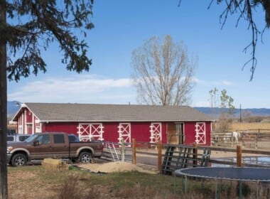 Horse-Barn-3