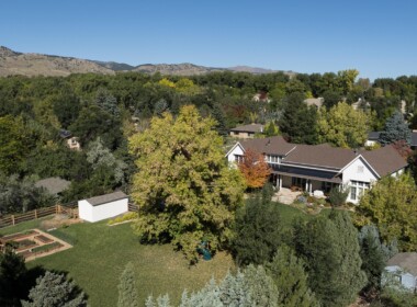 Rear-Elevation-and-Yard