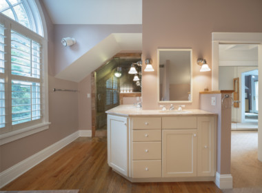 Upper Master Bath